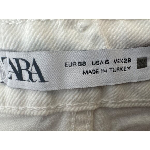 2/$30 ZARA Size 6 White Straight Leg Jeans - Picture 3 of 12